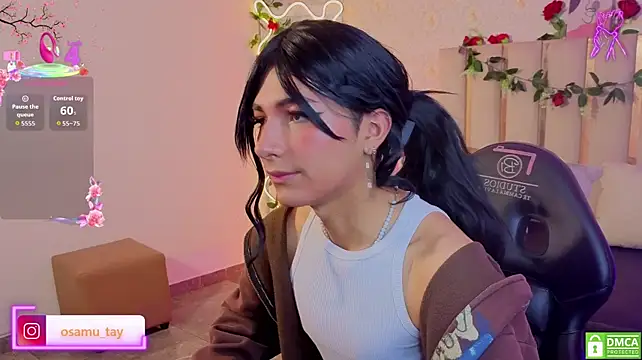 osamu_tay élő XXX-chatje