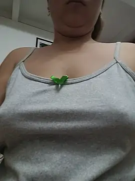 XXX chat uživo modela selena_gomez2