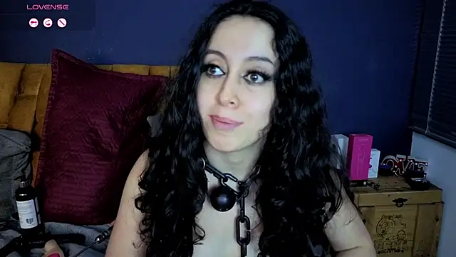 Chat XXX en directo de KendraaSimons