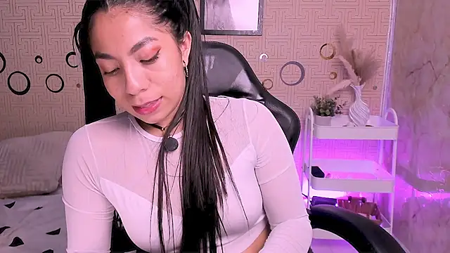 Chat XXX en directo de Mia_Gothzx