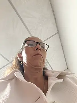 Онлайн чат XXX sexiigatica