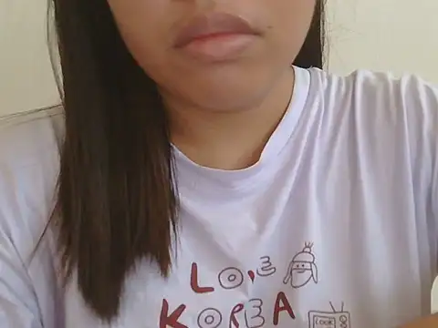 ChubbyButty Adlı Modelin Canlı XXX Sohbeti