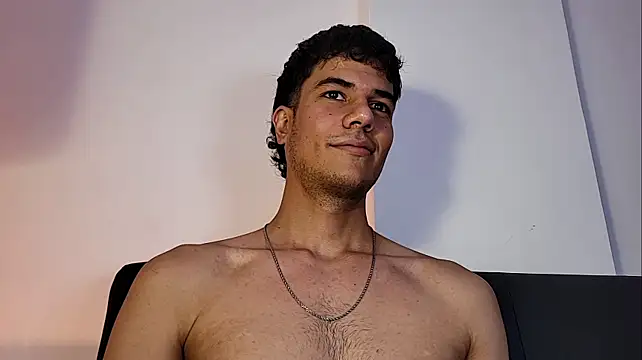 Derek_stud_ Adlı Modelin Canlı XXX Sohbeti