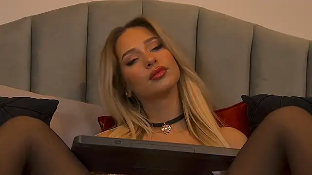 XXX chat uživo modela Jo_Reed