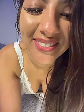 Chatroom XXX en direct de chicachocolate01