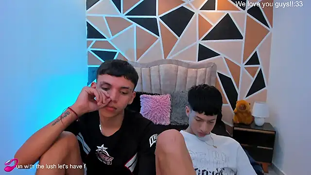 צ'אט XXX בשידור חי של Juan_Nd_Steven