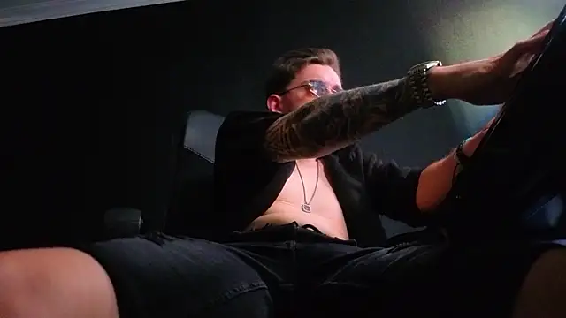 FelixStarkk live XXX chat
