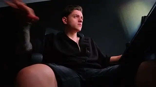 FelixStarkk: απευθείας συνομιλία ΧΧΧ