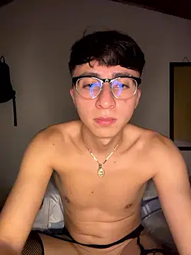 CamiRojas_boy élő XXX-chatje