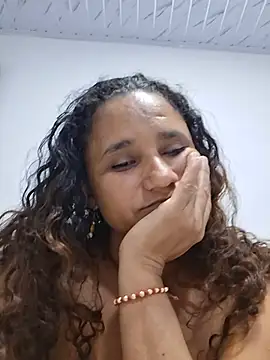 Mature--Mommy's Live XXX Chat