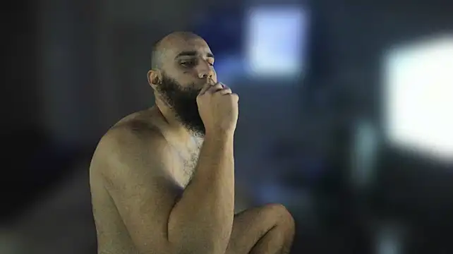 MastaWolfy live XXX chat