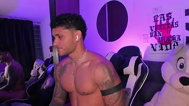แชท XXX สดของ Alessandro_Vanni