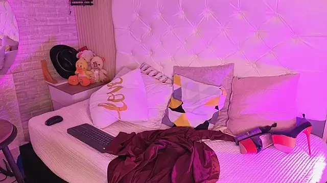 Chat XXX en directo de pia__diamond