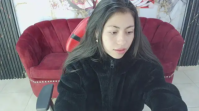 TIFFANNY_KER_M Adlı Modelin Canlı XXX Sohbeti