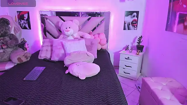 Chatroom XXX en direct de Karly_moon