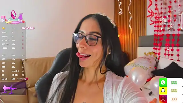 Chatroom XXX en direct de LIA_ROUX1