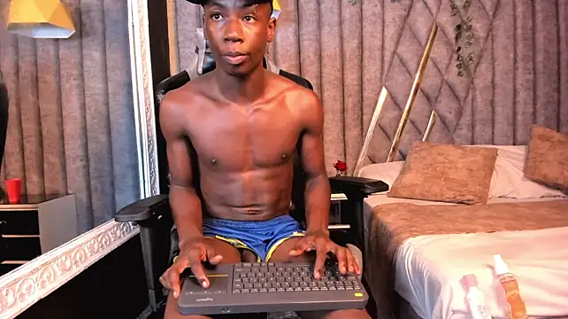 XXX chat uživo modela SmithBonilla