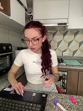 Czat XXX na żywo – Red_kytty6