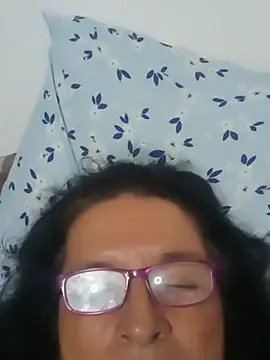 consentidamummy09's Live XXX Chat