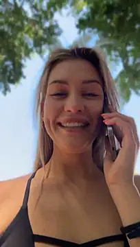 Chat XXX en directo de KikiWatson