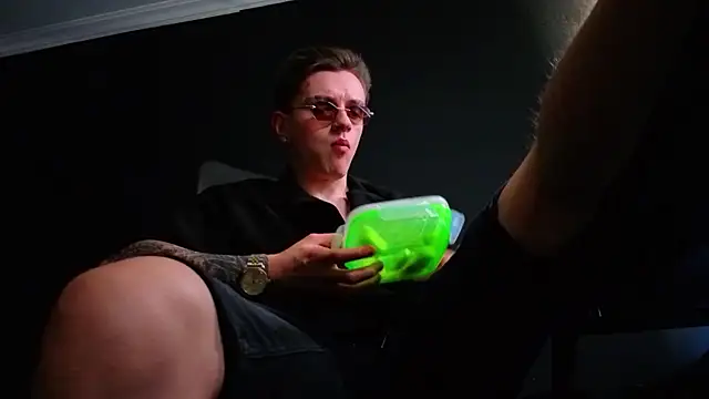 Czat XXX na żywo – FelixStarkk