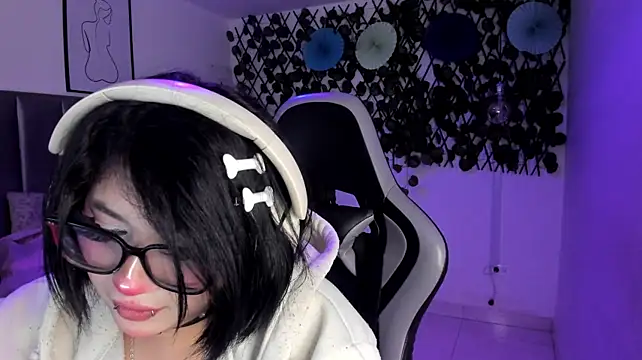 Kitty_Gang's Live XXX Chat
