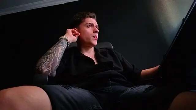 Živý XXX chat FelixStarkk