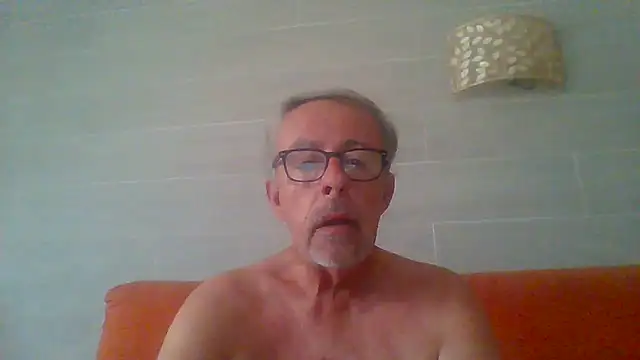 tuggy59n Live XXX chat