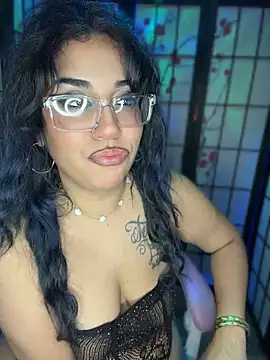 SakuraX24's Live XXX Chat