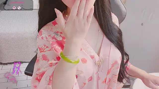 ___Ariella___のライブXXXチャット