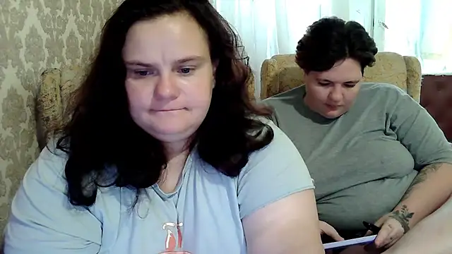Онлайн чат XXX EmmaXKristall