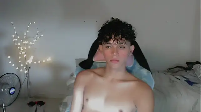 FUNNY_DICK_ Adlı Modelin Canlı XXX Sohbeti
