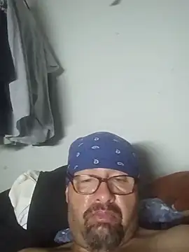 צ'אט XXX בשידור חי של DickNasty6908