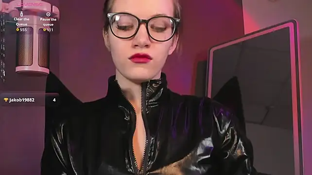 Онлайн чат XXX CathyAdams