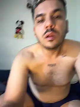 LatinBearXのライブXXXチャット