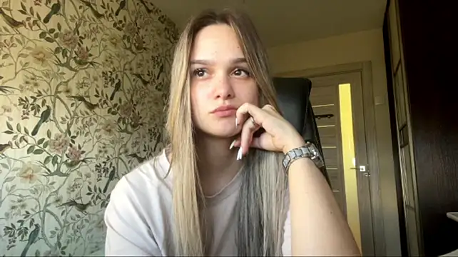 HarrietBunner Chat XXX live