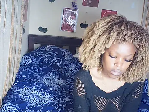 -Rosy Chat XXX live