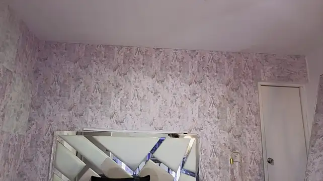 Chat +18 de benny_wilson ao vivo