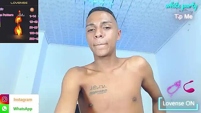 hotboyluxeのライブXXXチャット