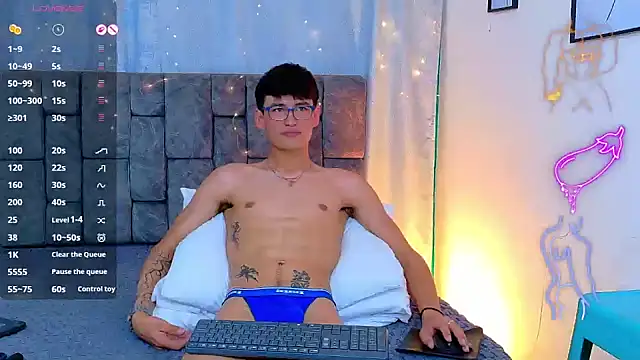 NicolasTorrez – Naživo XXX chat
