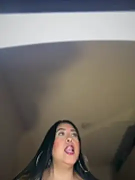 צ'אט XXX בשידור חי של cami_ortiz__