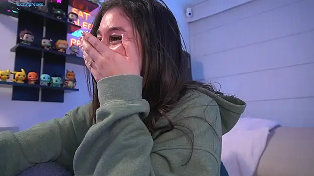 Sharon_07 লাইভ XXX চ্যাট