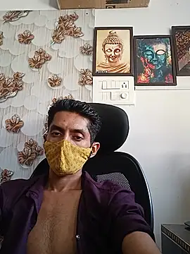 XXX chat uživo modela BlackkCrab