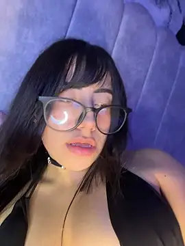 Chat XXX en directo de connyuki_