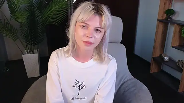 Chat +18 de GloryPeplinski ao vivo