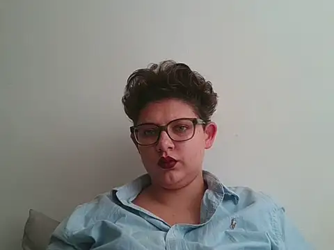 VikaKisss' Live XXX Chat