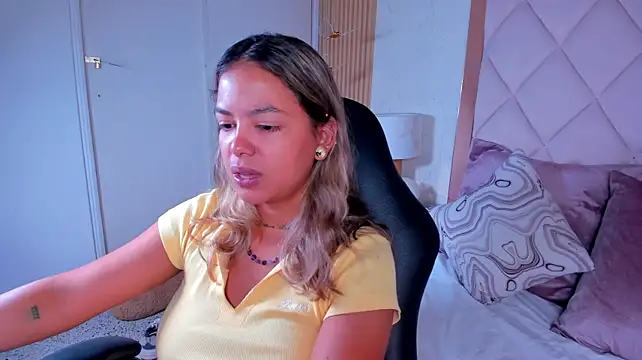 Chat XXX en directo de dulce_lyraa1