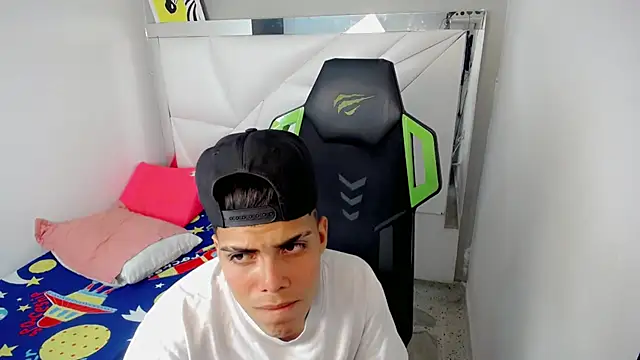 RyanFlirty Chat XXX live