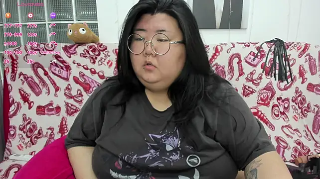 Nadine_asian's Live XXX Chat