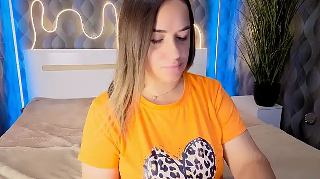 JuicyMillena's Live XXX Chat